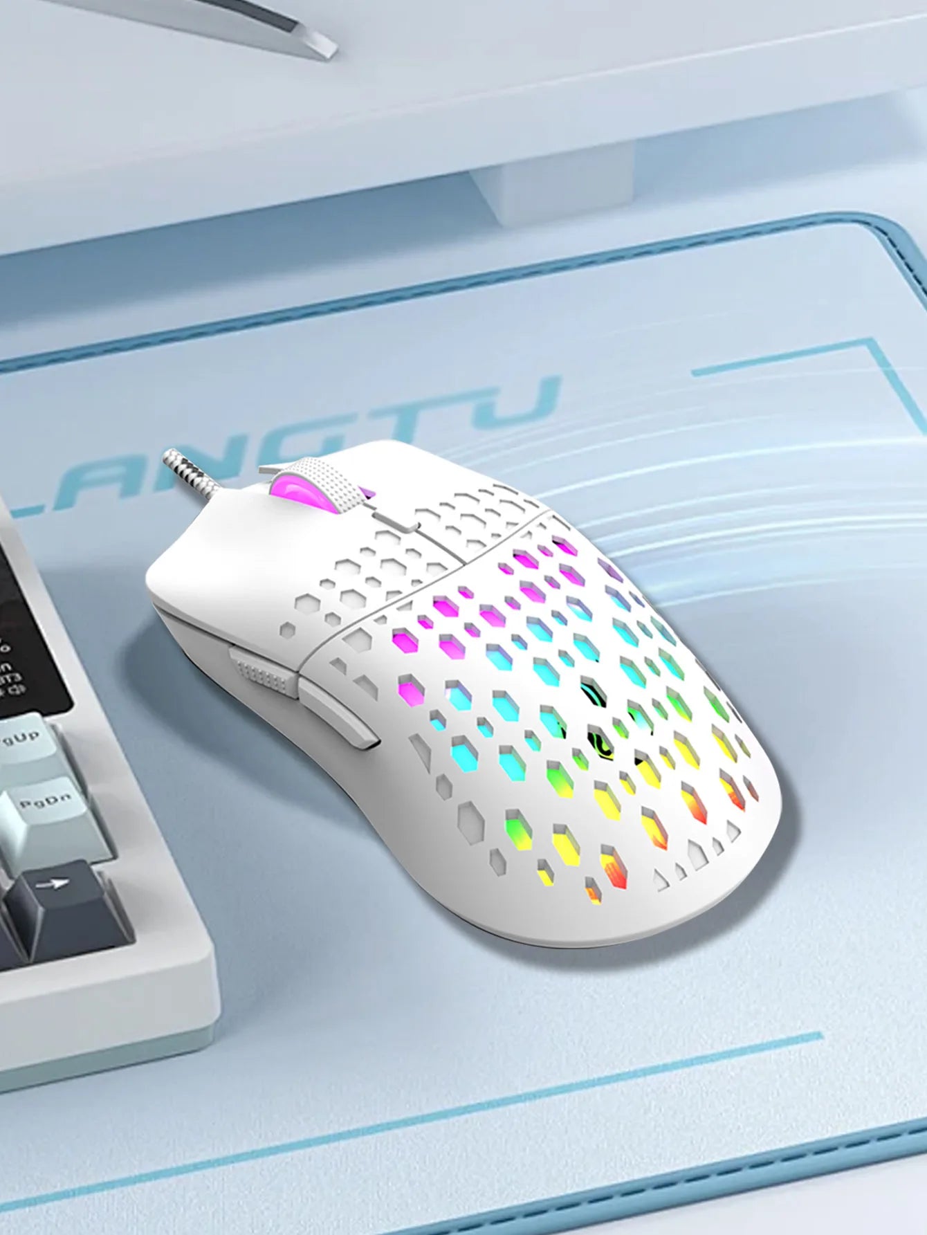 Wireless gaming mouse, dazzling colorful light effect, variable DPI, fashionable honeycomb perforated mouse